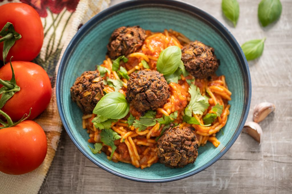 Spaghetti and Meatless Ball With Homemade Marinara Sauce - Vegan Raw ...